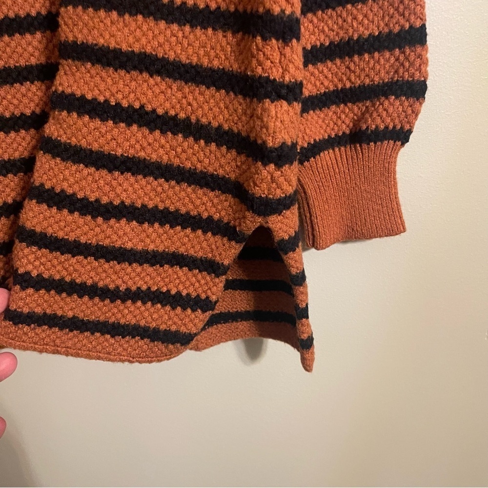 Kirundo Cozy Striped Sweater in Rust and Black - Picture 5 of 6